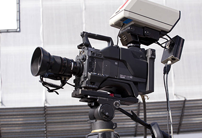 哈尔滨企业宣传片/微电影/广告片拍摄制作、三维动画、媒体包装、品牌VI设计、会议庆典摄影摄像等服务，请致电：18145195509